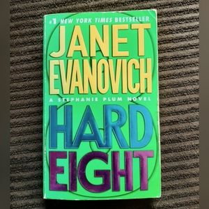Janet Evanovich Hard Eight paperback